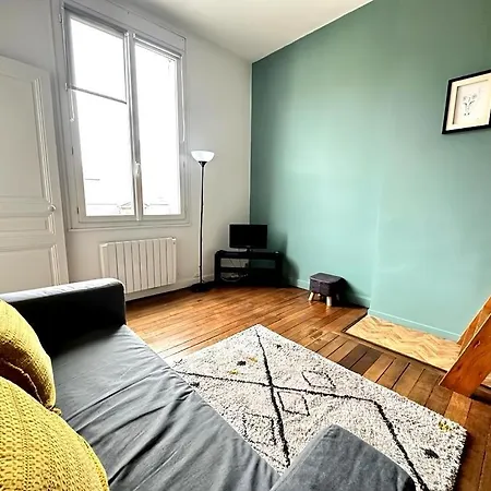 Chabaud Pepite Au Pied De La Cathedrale *